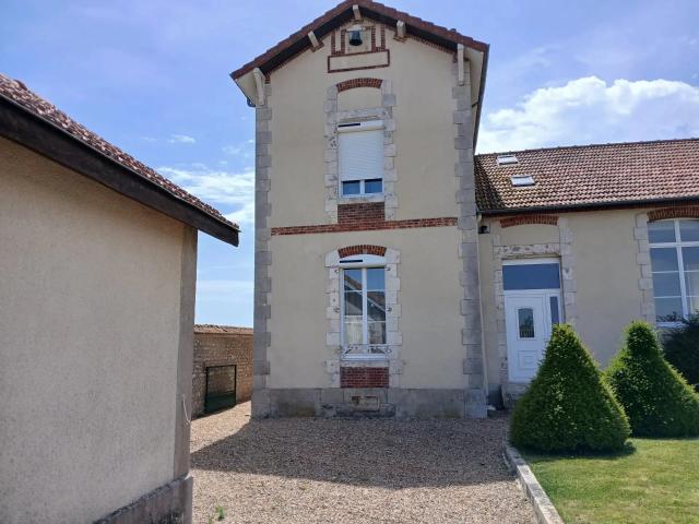 Location House Rue Henri Dunant, Luisant