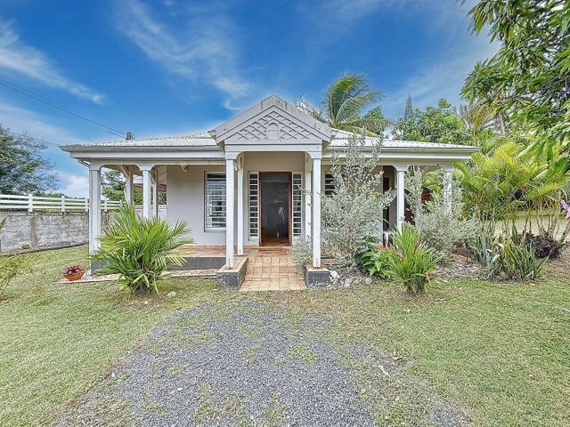 Location House Rue Hubert Jasor, Baie Mahault