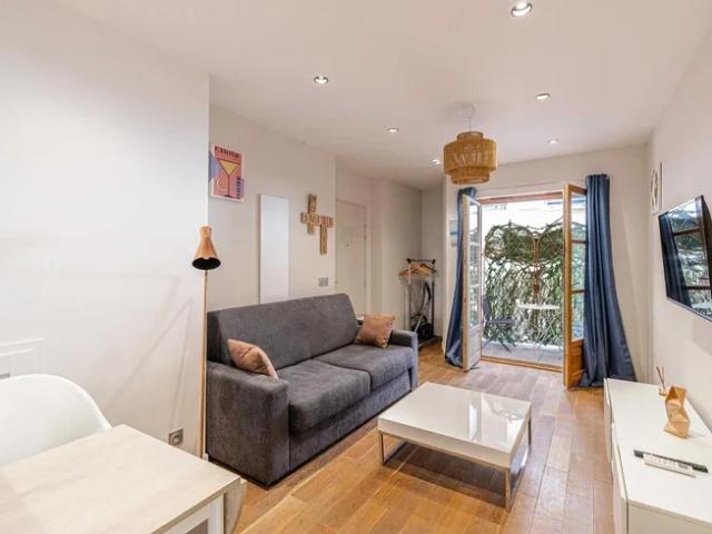 Location Appartement Rue Jean Joseph Méro, Cannes