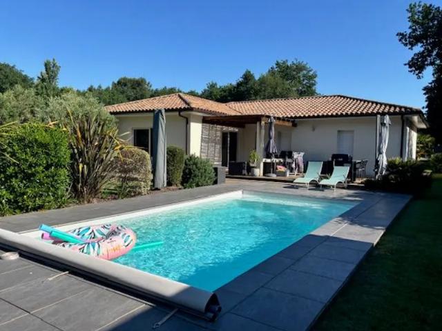 Location House Rue Olympe de Gouges, Mios