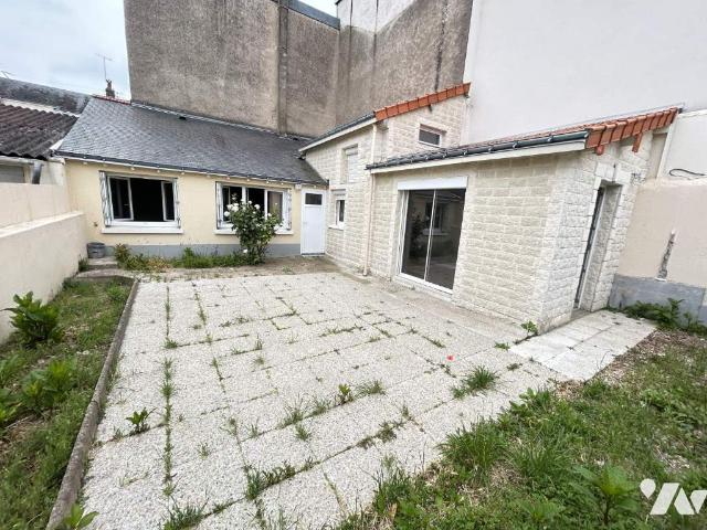 Location House Rue Louis Blanc, Tours
