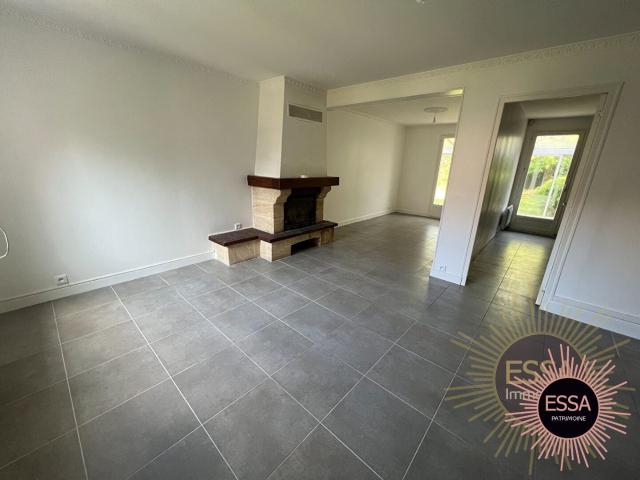 Location House Rue Louis Pasteur, Guyancourt