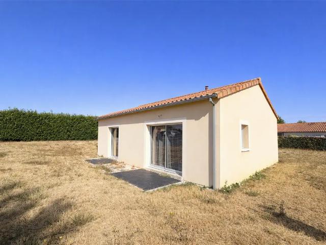 Location House Rue Montaigne, Loudun