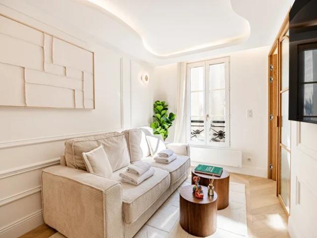 Location Appartement Rue Saint Séverin, Paris