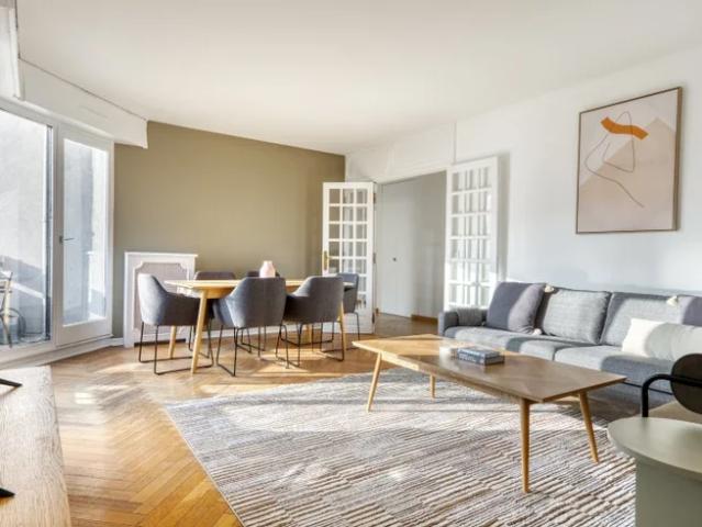 Location Appartement Rue Poliveau, Paris