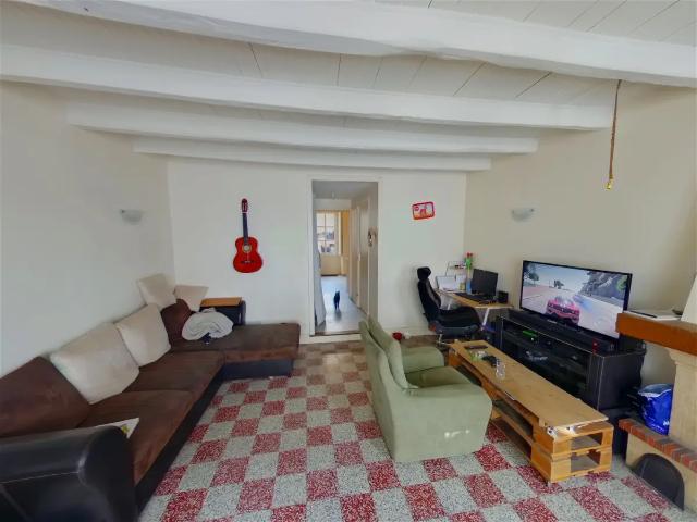 Location House Rue Principale, Adriers