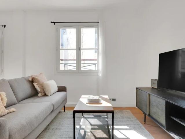 Location House Rue Tronchet, Paris