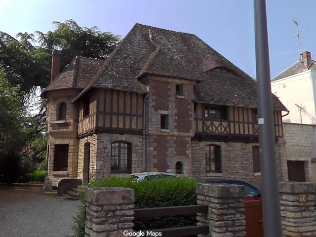 Location House Rue Victor Hugo, Évreux