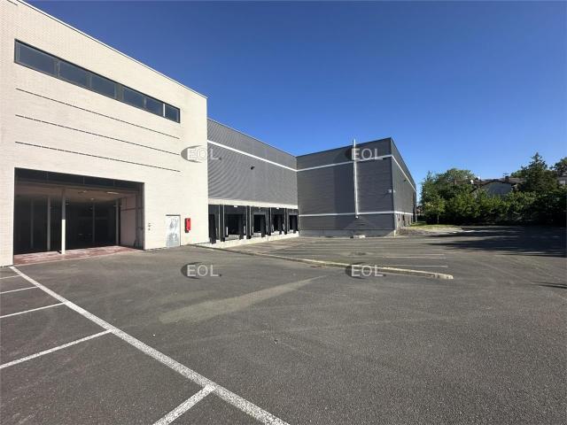 Location immeuble activité stockage Romainville Proximité Porte de Pantin