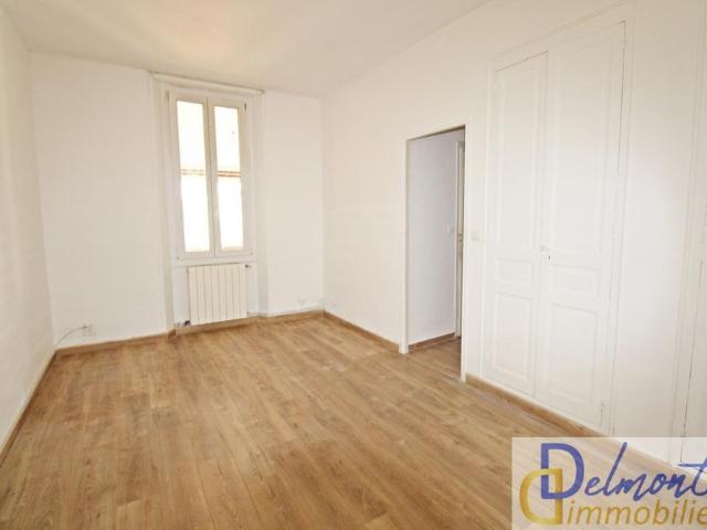 LOCATION LA SEYNE BD DU 4 SEPTEMBRE T3 AVE GARAGE