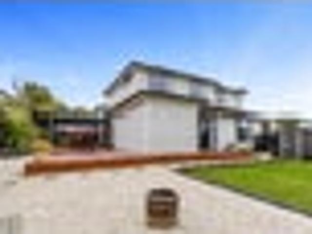 LOCATION. LIFESTYLE. OREWA