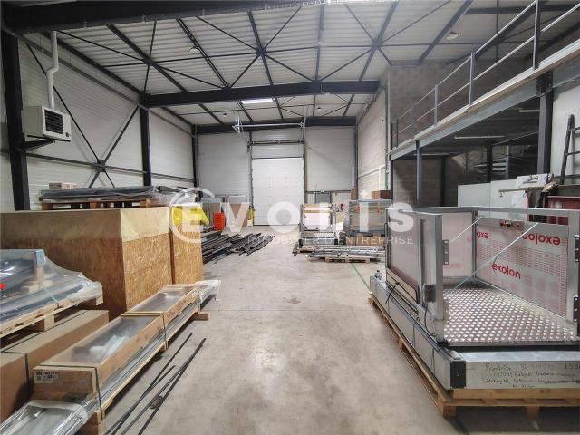 Location local activité mixte Sucy en Brie Accès A86 N19 N6