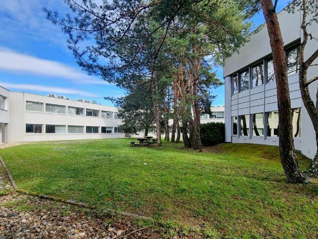 Location local commercial Mérignac Proche aéroport