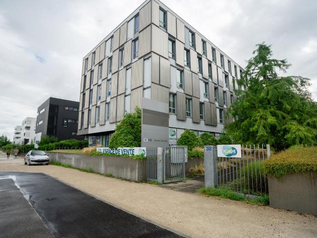 Location local commercial Bordeaux Ravezies Transports