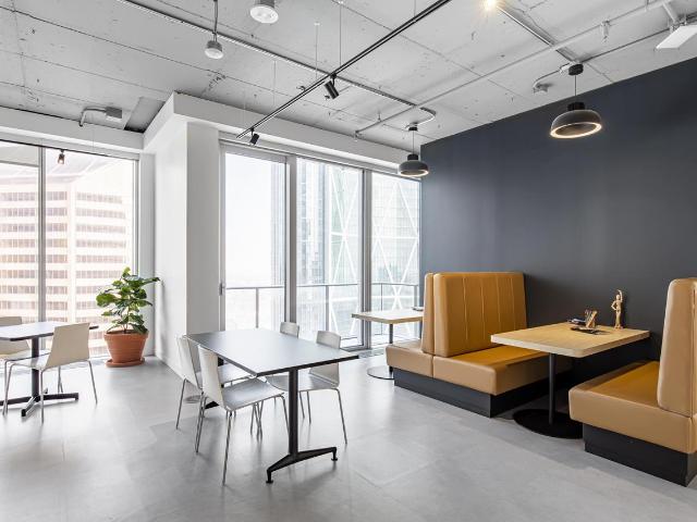 Location local commercial Cachan Espace de coworking