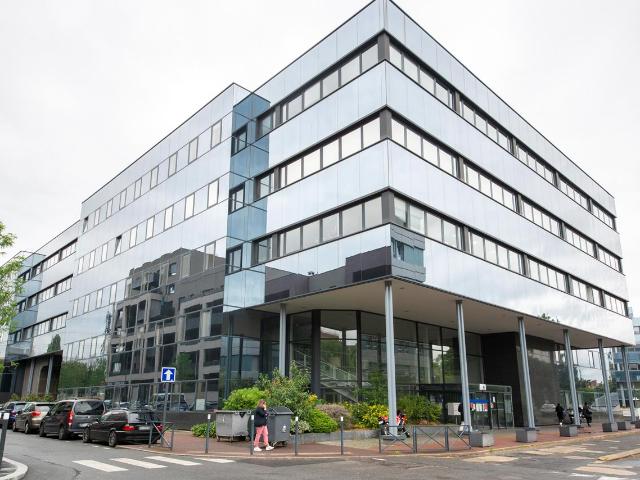 Location local commercial Cergy Proche autoroutes A15 et A86