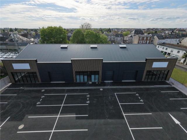 Location local commercial Fleury les Aubrais Rénové et reconfiguré