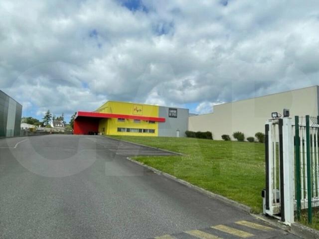 Location local d'activité Caudan Kerpont Hauteur 9,3 m
