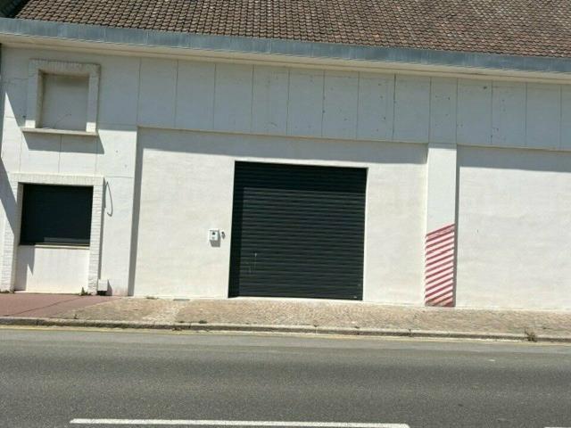 Location local d'activité Calais Proche A16 A26 et port