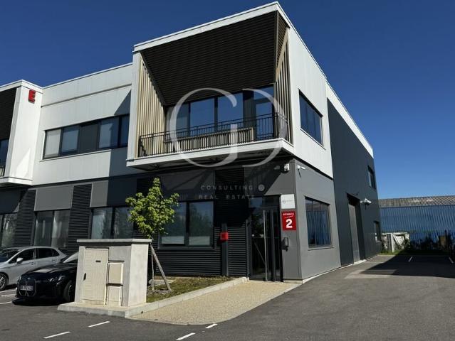 Location local d'activité Chassieu Proche rocade et transports