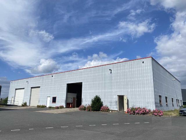 Location local d'activité Checy Proche RD2060