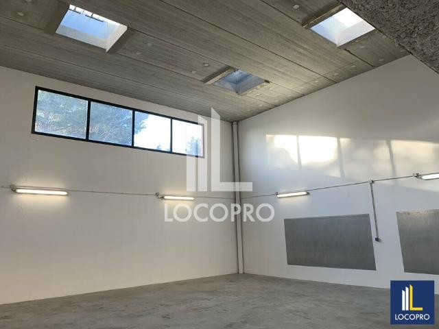 Location local d'activité Antibes Zone des 3 Moulins