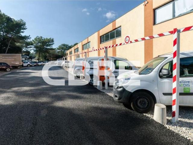 Location local d'activité Antibes Proche A8 et Sophia Antipolis