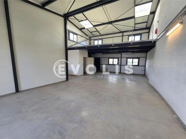 Location local d'activité Arpajon Proche RER C et bus