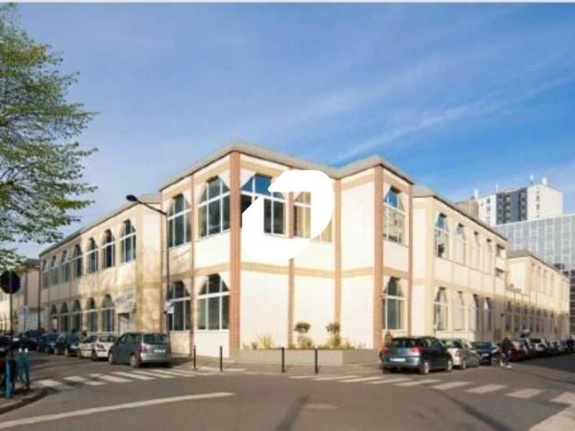 Location local d'activité Aubervilliers Métro L7 et RER