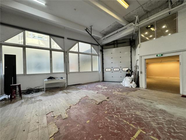 Location local d'activité Aubervilliers Porte d'Aubervilliers