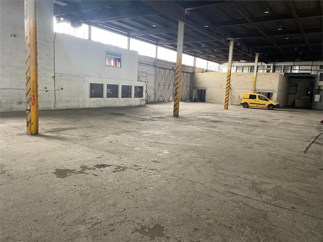 Location local d'activité Bobigny Proche A86 A3 et transports