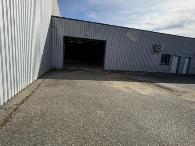 Location local d'activité Beaupuy Proche Toulouse 862 m²