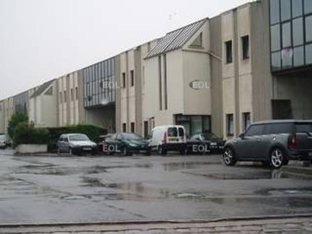 Location local d'activité Gennevilliers Proche RER C et A86