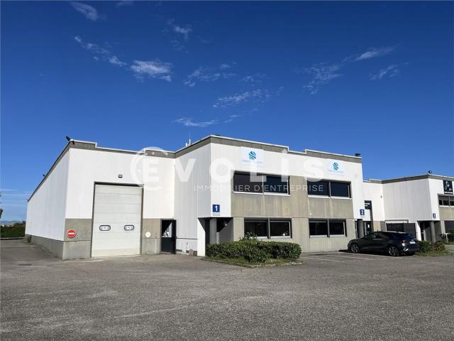 Location local d'activité Décines Charpieu Accès grands axes
