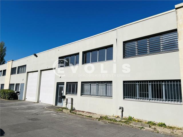 Location local d'activité Émerainville Proche Francilienne N104