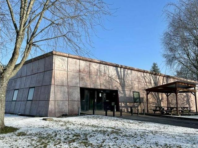 Location local d'activité Epinal Accès PMR et plain pied