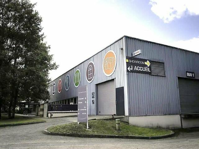 Location local d'activité Evreux Show room, bureaux et stockage