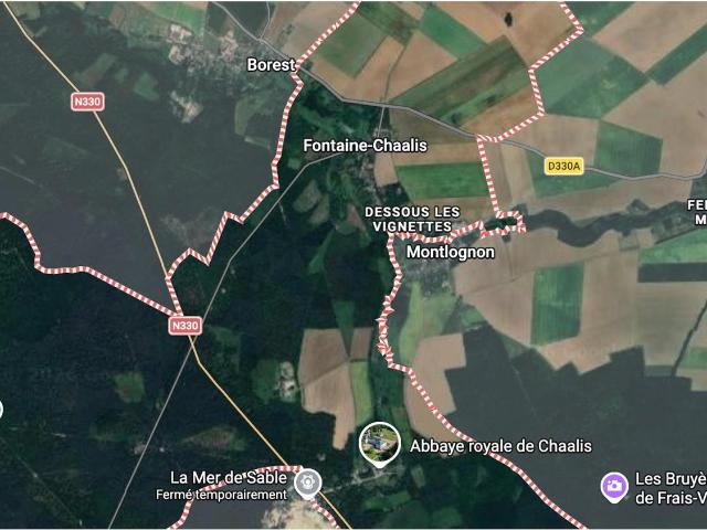Location local d'activité Fontaine Chaalis Extérieur 300 m²