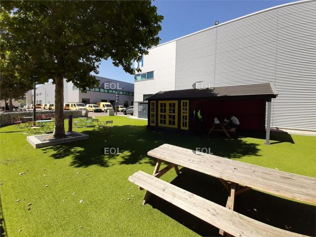 Location local d'activité Ivry sur Seine Hauteur 8,8 m