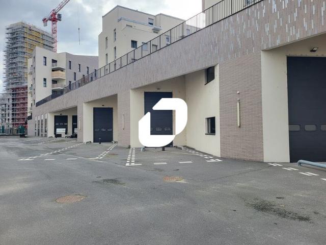 Location local d'activité Ivry sur Seine Logistique urbaine moderne