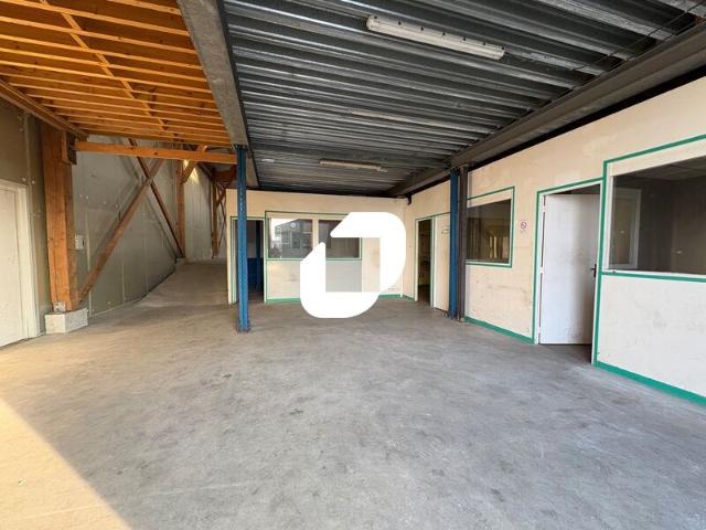 Location local d'activité Jouars Pontchartrain Proche N12