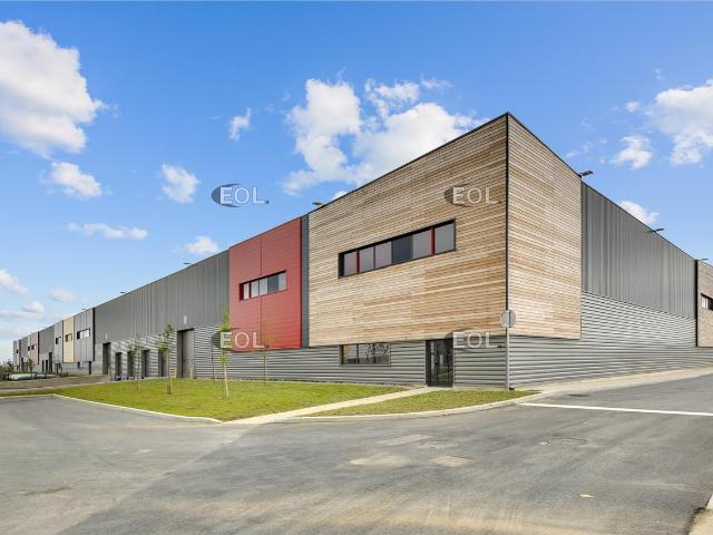 Location local d'activité Louvres Accès A86 A104 A1 A3