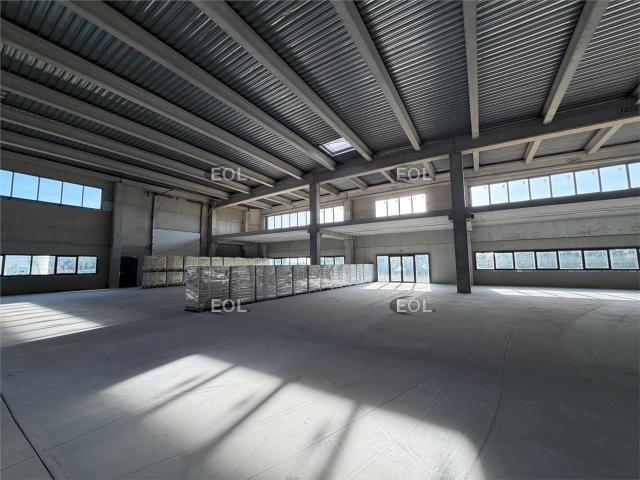 Location local d'activité La Ciotat Zone Athélia Sortie autoroutière