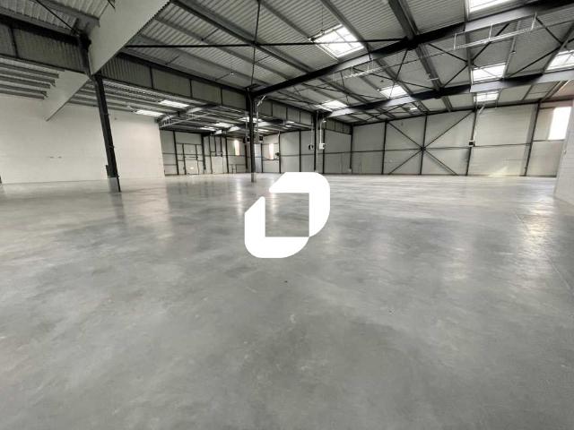 Location local d'activité Le Thillay Proche Roissy CDG