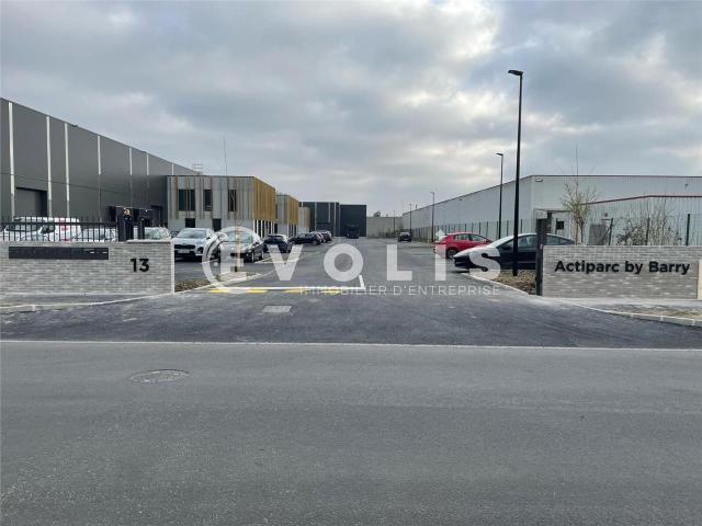 Location local d'activité Leers Proche M700 et M9