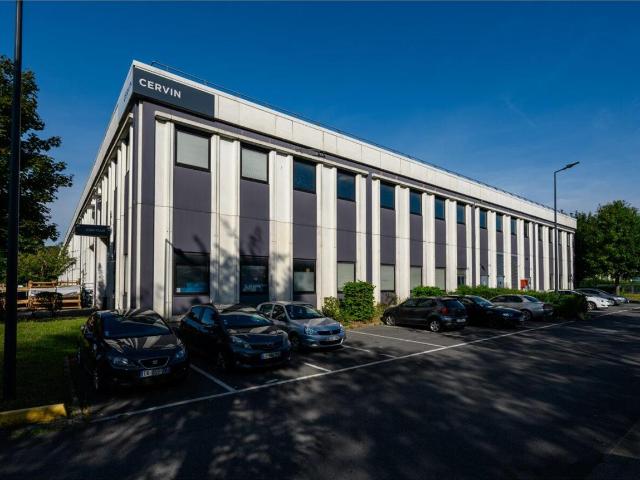Location local d'activité Lisses Site sécurisé et rénové