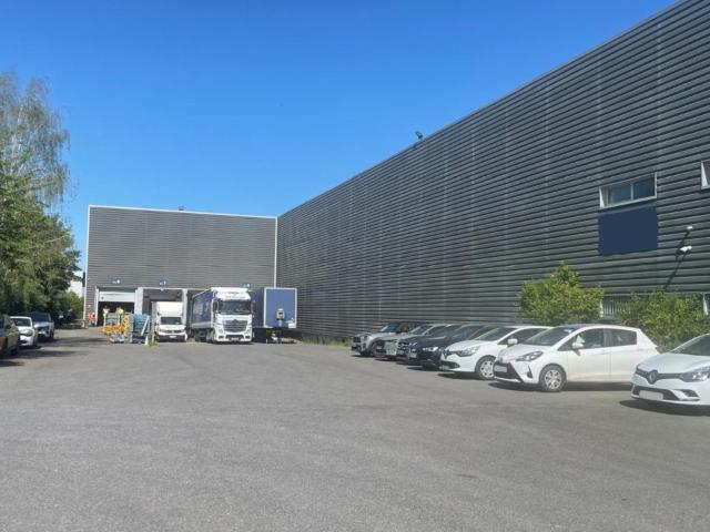 Location local d'activité Moussy le Neuf Batiment indépendant