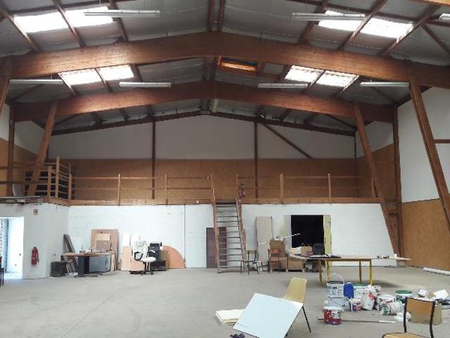 Location local d'activité Montivilliers Proche aéroport et bus