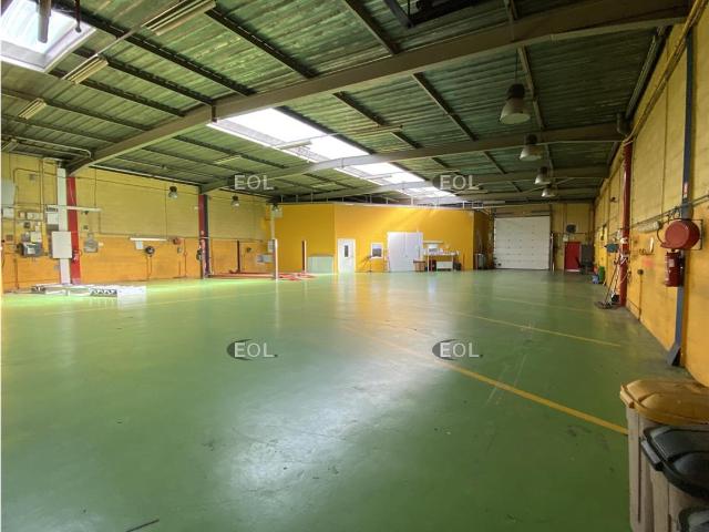Location local d'activité Montreuil Proche A86 et transports