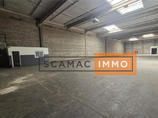 Location local d'activité Marly la Ville 3 quais Hauteur 8,1 m